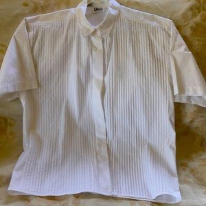 White Pintuck Short Sleeve Buttondown Shirt